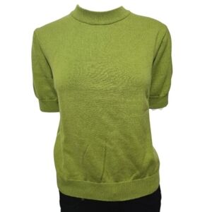 Nicole Summer Short Sleeve Sweater Top In Olive Green